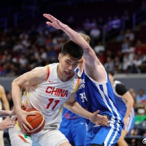 开云体育网页登录-驰援国家队，余嘉豪社媒：繁华时不凑热闹，低谷时绝不退场